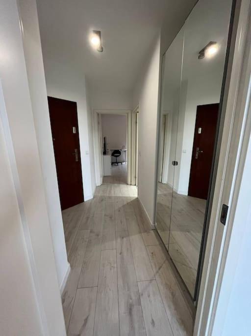 New Apartment Old Town -6 People - 200M Town Hall Wroclaw Exterior photo